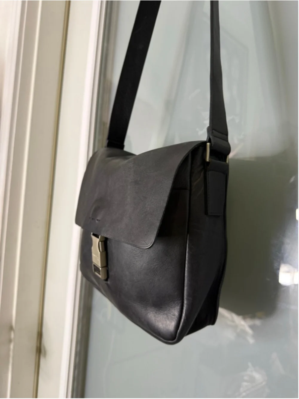 Men's Kenneth Cole Black Leather Messenger Bag One Size